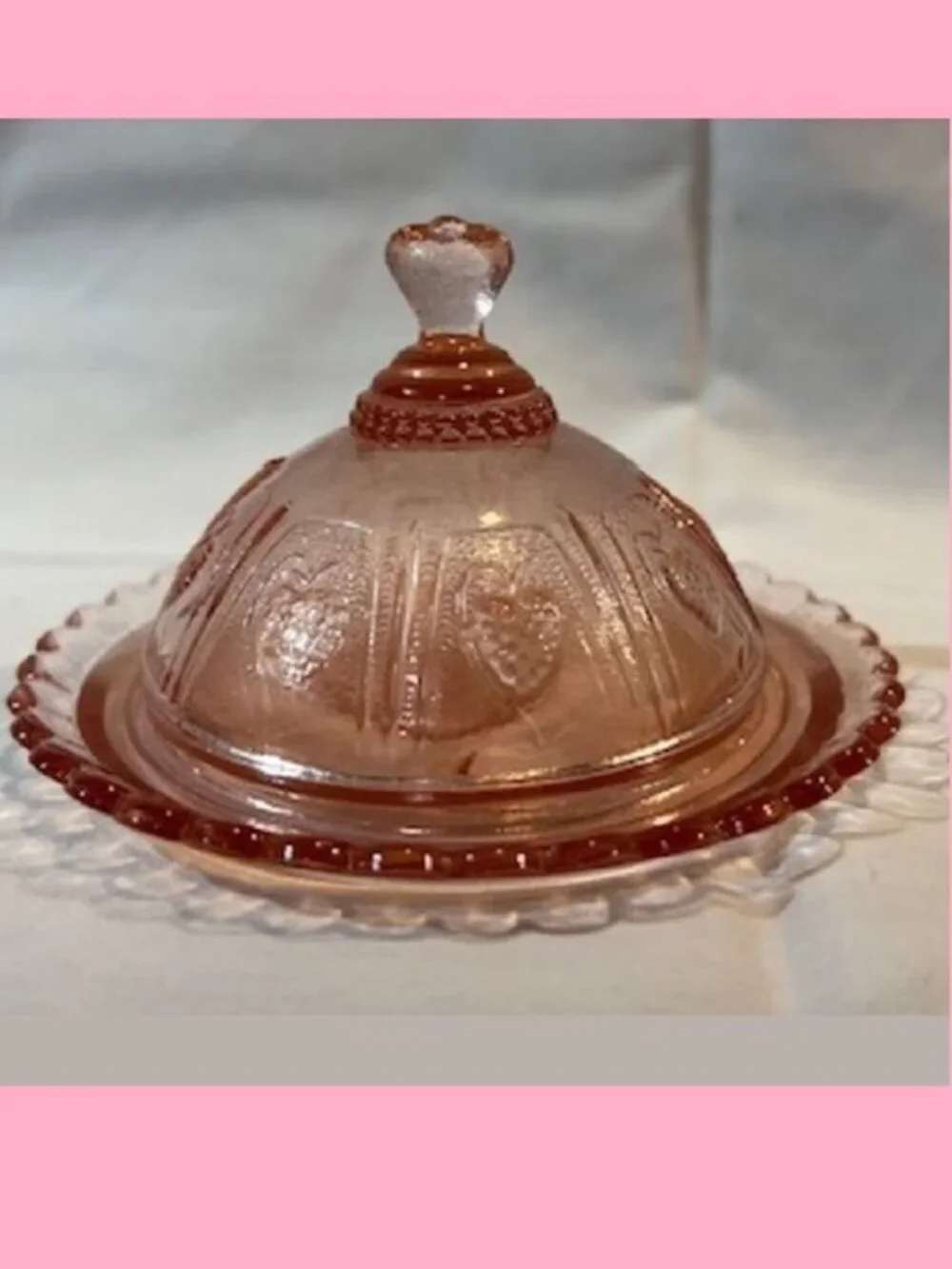 Mini Pink Strawberry Dish with Domed Lid 16114